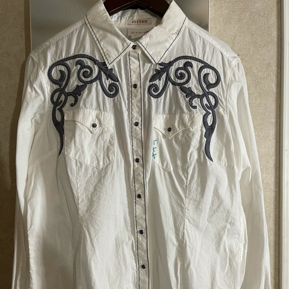 Ariat button up shirt.